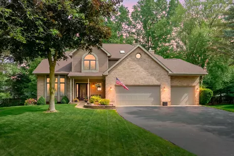 390 Brittany Dr, Portage, MI 49024
