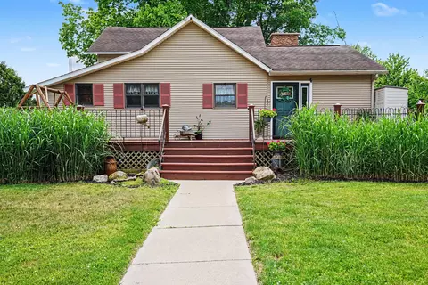 33394 Wattles Rd, Colon, MI 49040