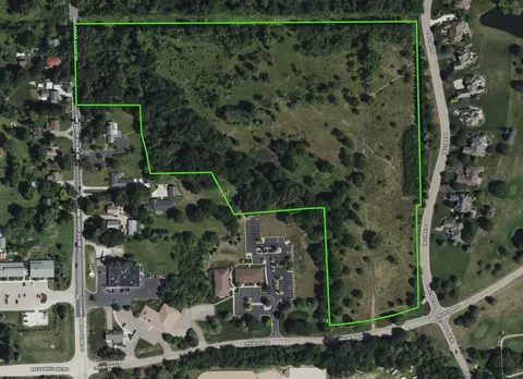 Travis Pointe Road, Ann Arbor, MI 48103
