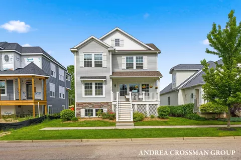2130 Kensington Park Cir, Holland, MI 49423