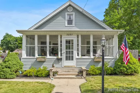 3897 Grand St SW, Grandville, MI 49418