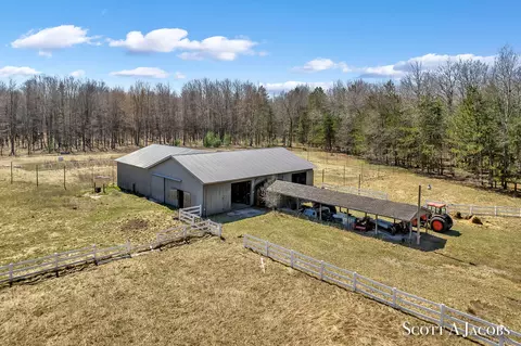 Exterior - 1125 Chaput Dr, Sears, MI 49679 photo 9 of 17