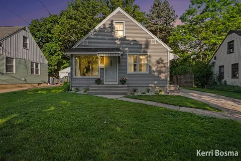 1231 Burke Ave NE, Grand Rapids, MI 49505