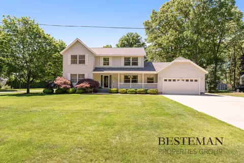 2023 Filonow Dr, Muskegon, MI 49444