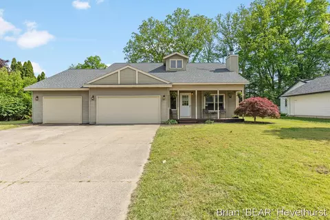 3026 Creek Ridge Dr, Hudsonville, MI 49426