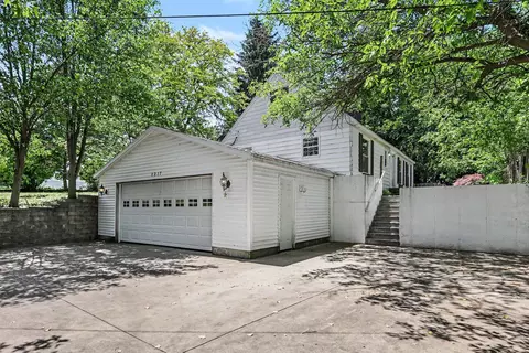 1217 Plymouth Ave SE, Grand Rapids, MI 49506