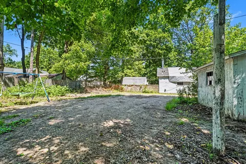 Exterior - 238 4th Ave, Three Rivers, MI 49093 photo 7 of 8