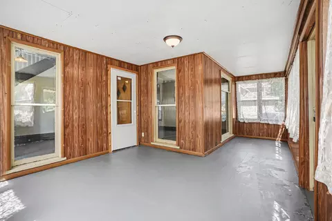 Exterior - 238 4th Ave, Three Rivers, MI 49093 photo 5 of 8