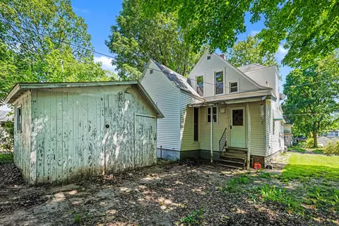 Exterior - 238 4th Ave, Three Rivers, MI 49093 photo 8 of 8