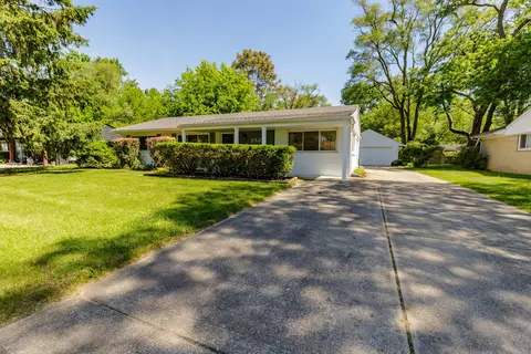 2522 Lafay Dr, West Bloomfield, MI 48324