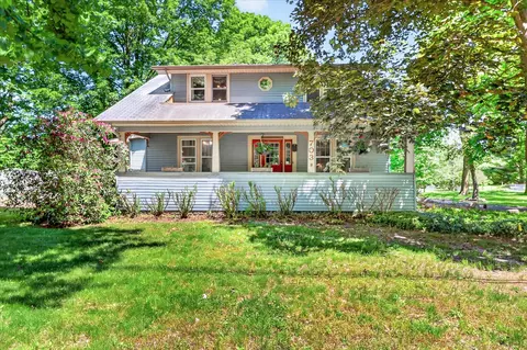 703 E Osterhout Ave, Portage, MI 49002