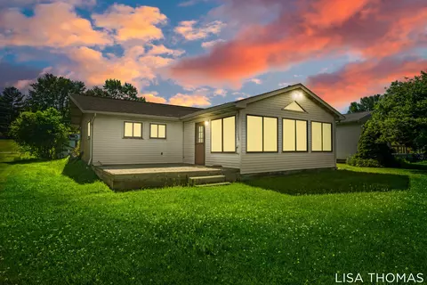 120 Rasmussen Dr, Trufant, MI 49347