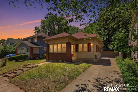 1741 Godwin Ave SE, Grand Rapids, MI 49507