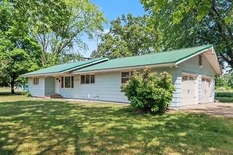 17650 Heimbach Rd, Three Rivers, MI 49093