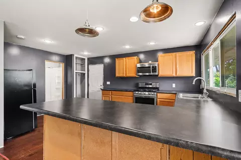 Kitchen - 17650 Heimbach Rd, Three Rivers, MI 49093 photo 2 of 4