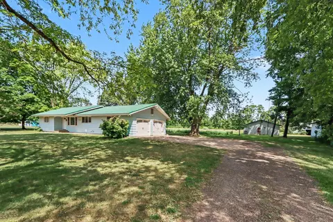 Exterior - 17650 Heimbach Rd, Three Rivers, MI 49093 photo 2 of 15