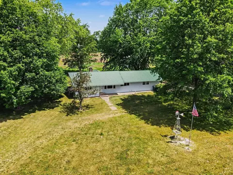 Exterior - 17650 Heimbach Rd, Three Rivers, MI 49093 photo 3 of 15