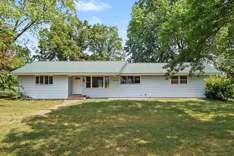 Exterior - 17650 Heimbach Rd, Three Rivers, MI 49093 photo 4 of 15