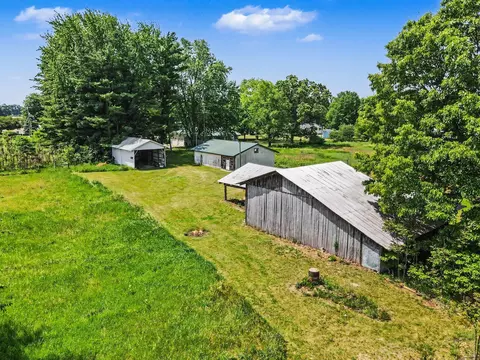 Exterior - 17650 Heimbach Rd, Three Rivers, MI 49093 photo 13 of 15