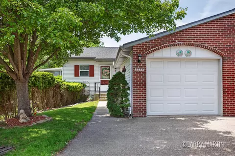 3288 Cambridge St SE #9, Grand Rapids, MI 49512