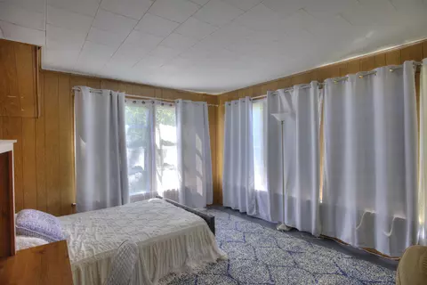 Bedroom - 307 Douglas St, Jackson, MI 49203 photo 17 of 19