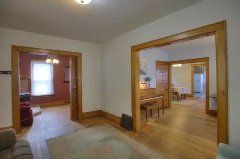 Entry Way - 307 Douglas St, Jackson, MI 49203 photo 2 of 11