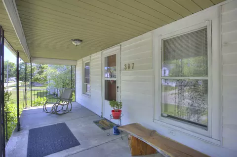 Exterior - 307 Douglas St, Jackson, MI 49203 photo 1 of 9