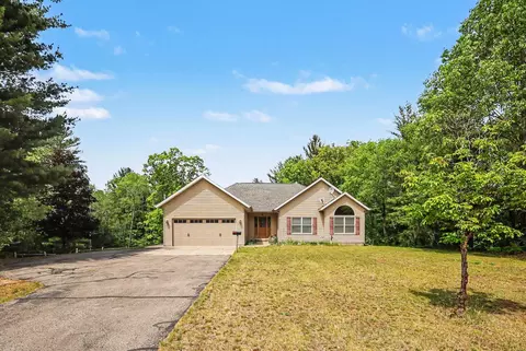 5620 Ryerson Rd, Twin Lake, MI 49457