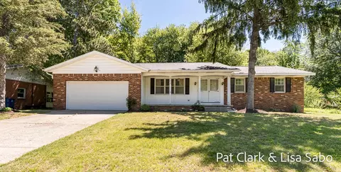 18412 168th Ave, Spring Lake, MI 49456