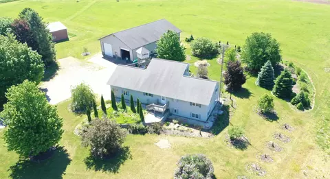 2861 W Polk Rd, Hart, MI 49420
