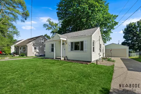 114 Nancy St SE, Grand Rapids, MI 49548