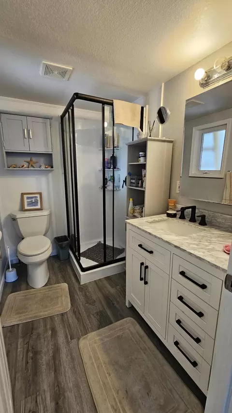 Bath - 266 Keystone Dr, Bronson, MI 49028 photo 1 of 4