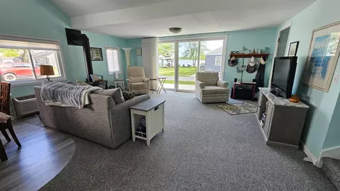 Living - 266 Keystone Dr, Bronson, MI 49028 photo 1 of 4