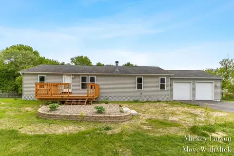 1382 Dairy Ln NE, Cedar Springs, MI 49319