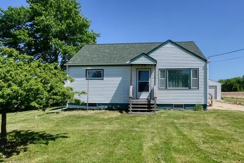 761 W Warren Woods Rd, Galien, MI 49113