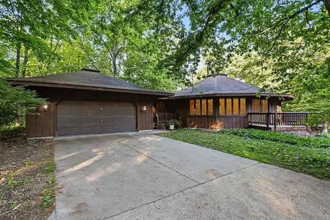 7306 N 37th St, Richland, MI 49083