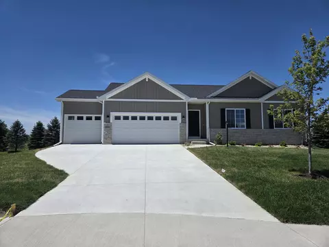 1483 Prairie Dr, St. Joseph, MI 49085