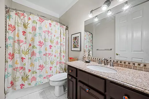 Bath - 362 Constitution St, Canton, MI 48188 photo 3 of 3
