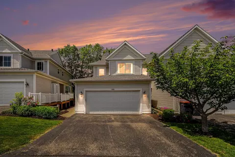 1088 Cobblestone Rd, Holland, MI 49423