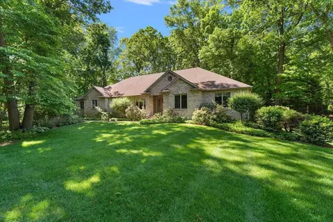 71370 Forest Eagle Ln, Niles, MI 49120