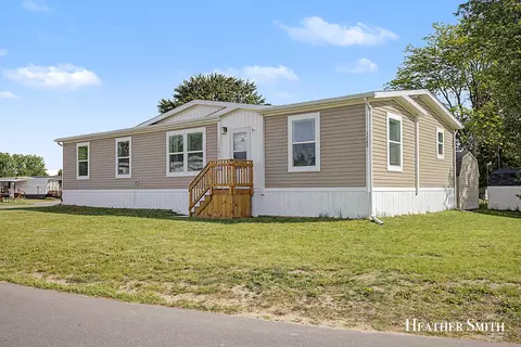 1285 Ashbrook St NE, Belmont, MI 49306