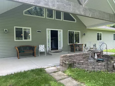 32094 Decker Rd, Colon, MI 49040