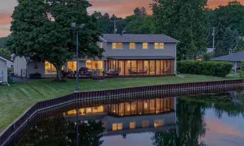 5775 Browns Lake Rd, Jackson, MI 49203