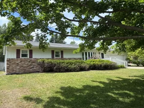 504 Mecosta Ave, Big Rapids, MI 49307