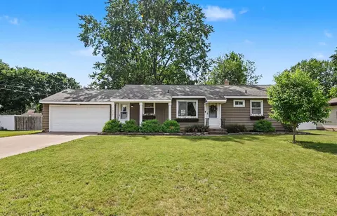 7407 Glendora Ave, Jenison, MI 49428