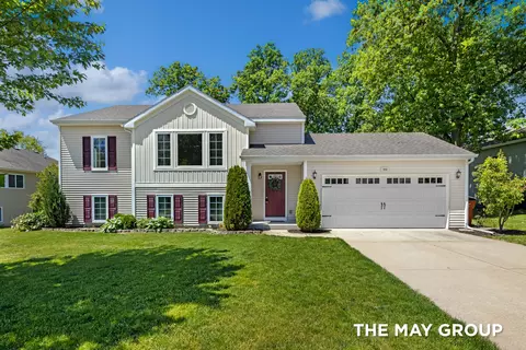 1641 Hamlet Dr, Lowell, MI 49331