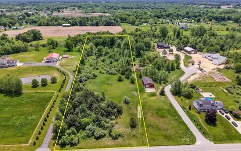 7764 Fillmore St, Allendale, MI 49401