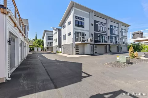 621 Fairview Ave NE #1, Grand Rapids, MI 49503