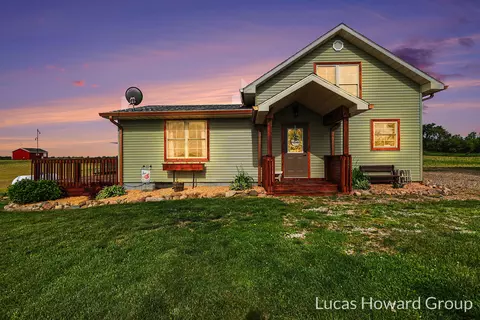 21217 20 12 Mile Rd, Marshall, MI 49068