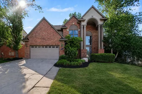 2877 Leslie Park Cir, Ann Arbor, MI 48105